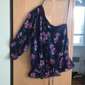 Highline one shoulder top